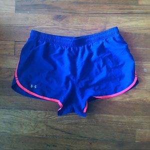 Under Armour shorts💙💕